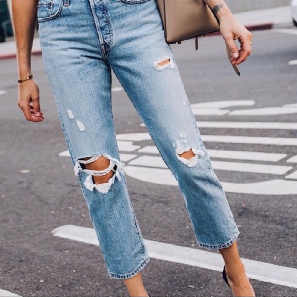 LEVIS Wedgie Fit High Rise Distressed NEW Jeans - Picture 4 of 8